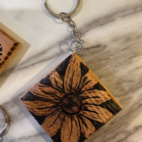 Beautiful hand-carved wooden keychains. One of a kind. - Picture 5 of 10
